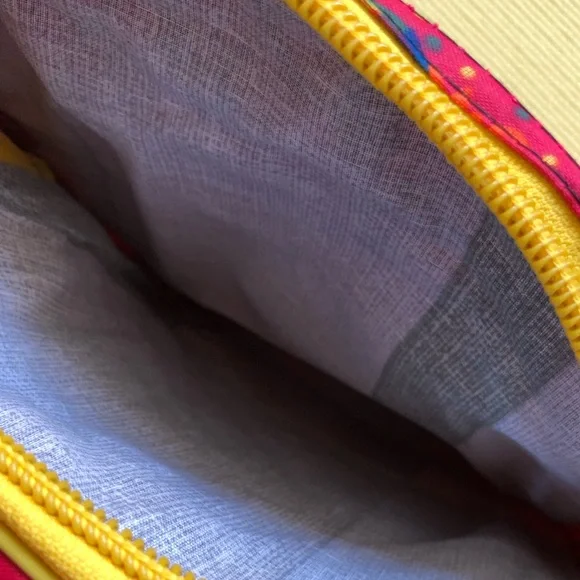 NEW Girls Kids Barbie Bag Backpack - Picture 8 of 12